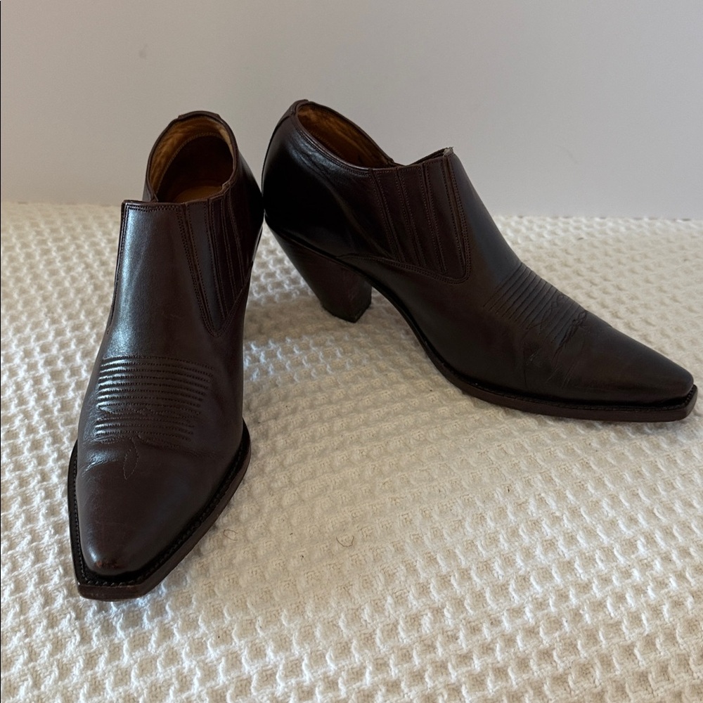 WOMENS Charlie Horse Handcrafted brown leather western shoe boot SZ 9